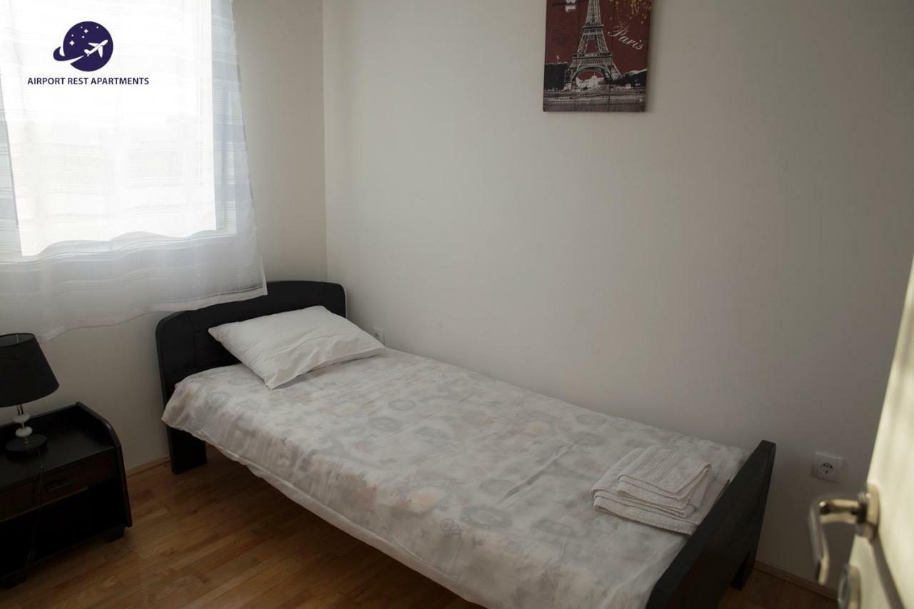 Airport Rest Apartments Belgrado Exterior foto